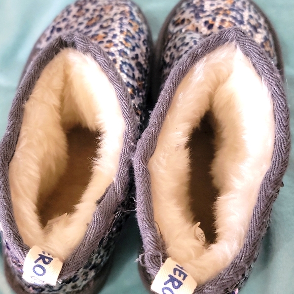 Aeropostale (free 2 or more bundle) - Picture 5 of 8